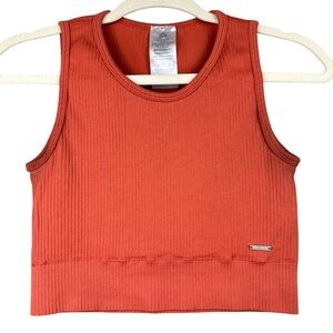 Lilias Rust Ribbed Cropped Tank Top Sleeveless Stretch Fitted Knit Basic Style M